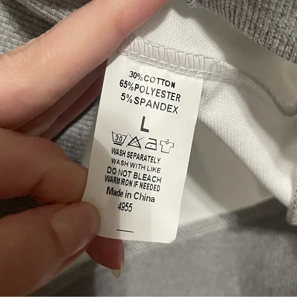 ✨NWOT✨ Women's Colorblock Hoodie - Picture 5 of 9